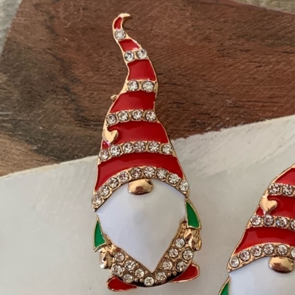 NWT Gnome Hat Rhinestone Holiday Earrings - Picture 4 of 4